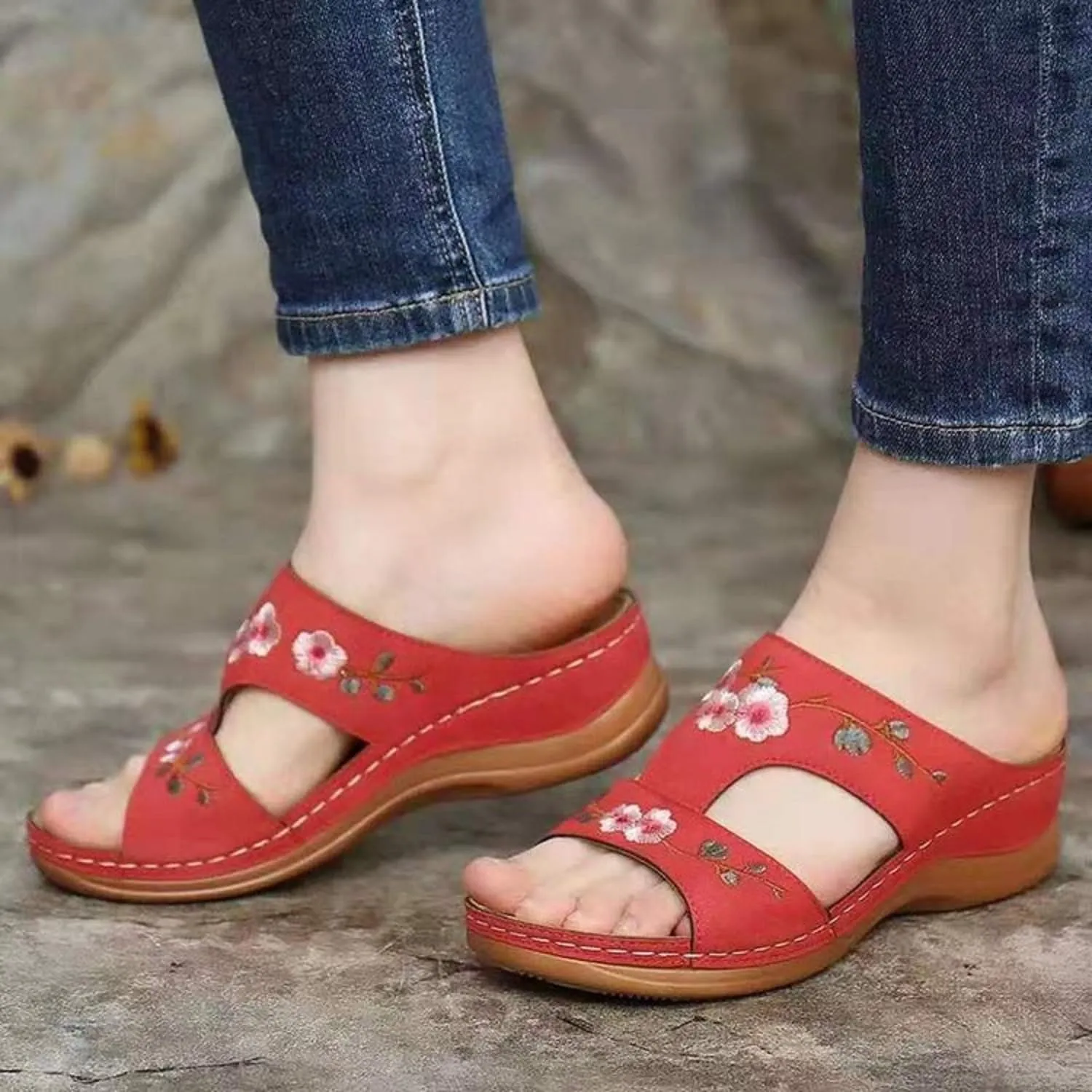 2024 New Hollow Floral Embroidery Women Wedge Sandals with Arch Support Comfortable Orthopedic Sandal Size Plus Size Slippers