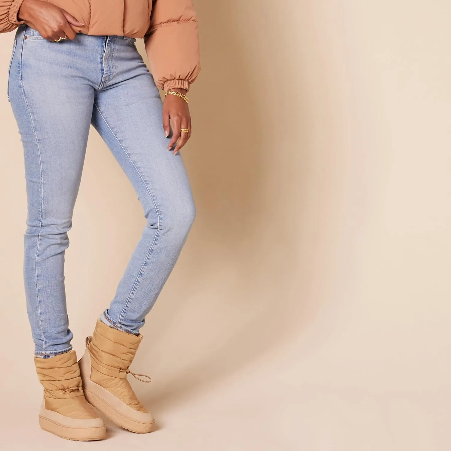 Amazon Essentials Women's Pull On Puffer Boot