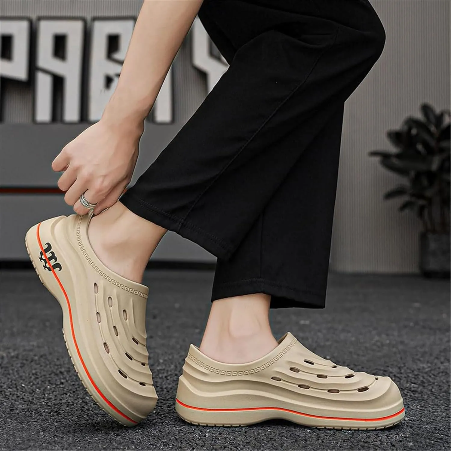 Armadillo Clogs Nurse Shoes for Women Men Non Slip Chef Shoes Oil Resistant Kitchen Work Boots for Men Waterproof Wide Width Sneakers Health Care and Food Service Shoe Garden Unisex