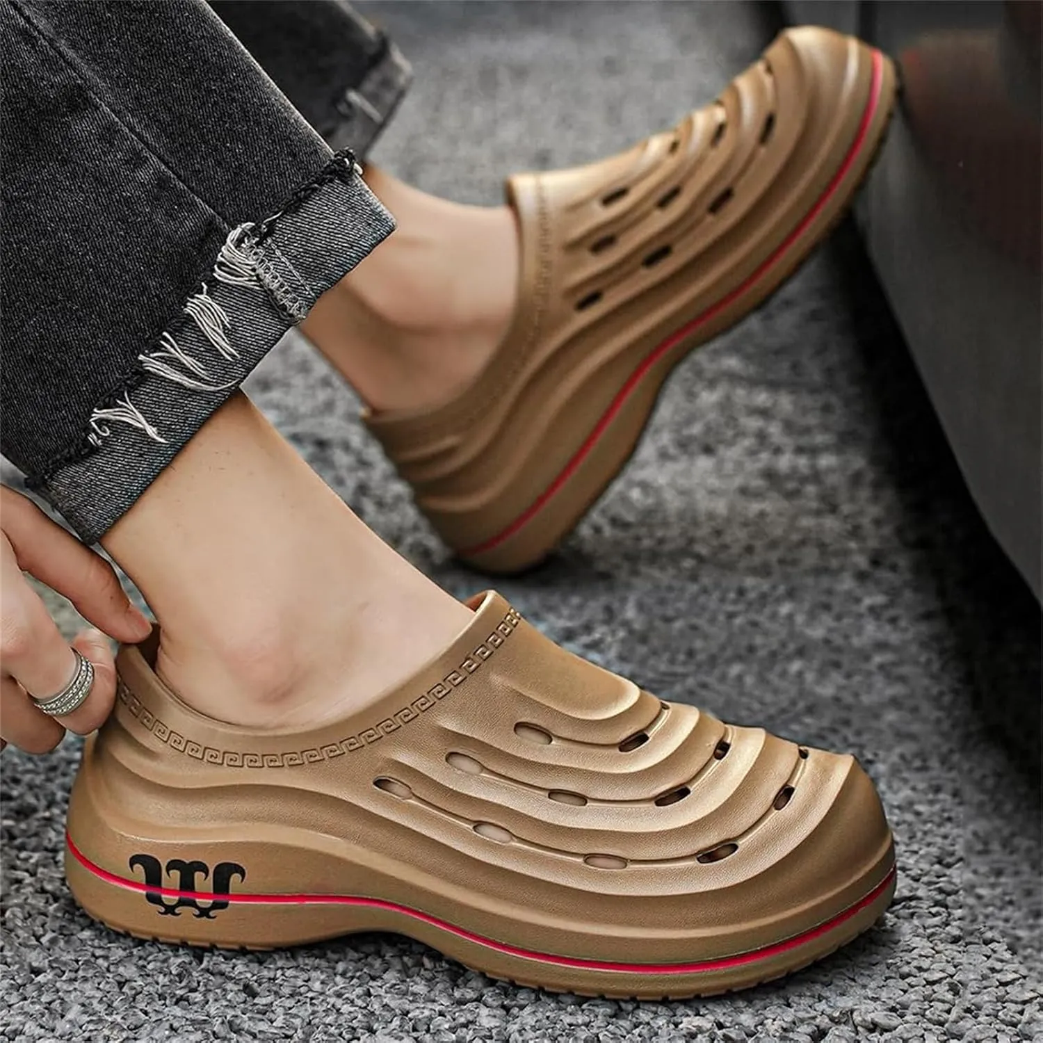 Armadillo Clogs Nurse Shoes for Women Men Non Slip Chef Shoes Oil Resistant Kitchen Work Boots for Men Waterproof Wide Width Sneakers Health Care and Food Service Shoe Garden Unisex