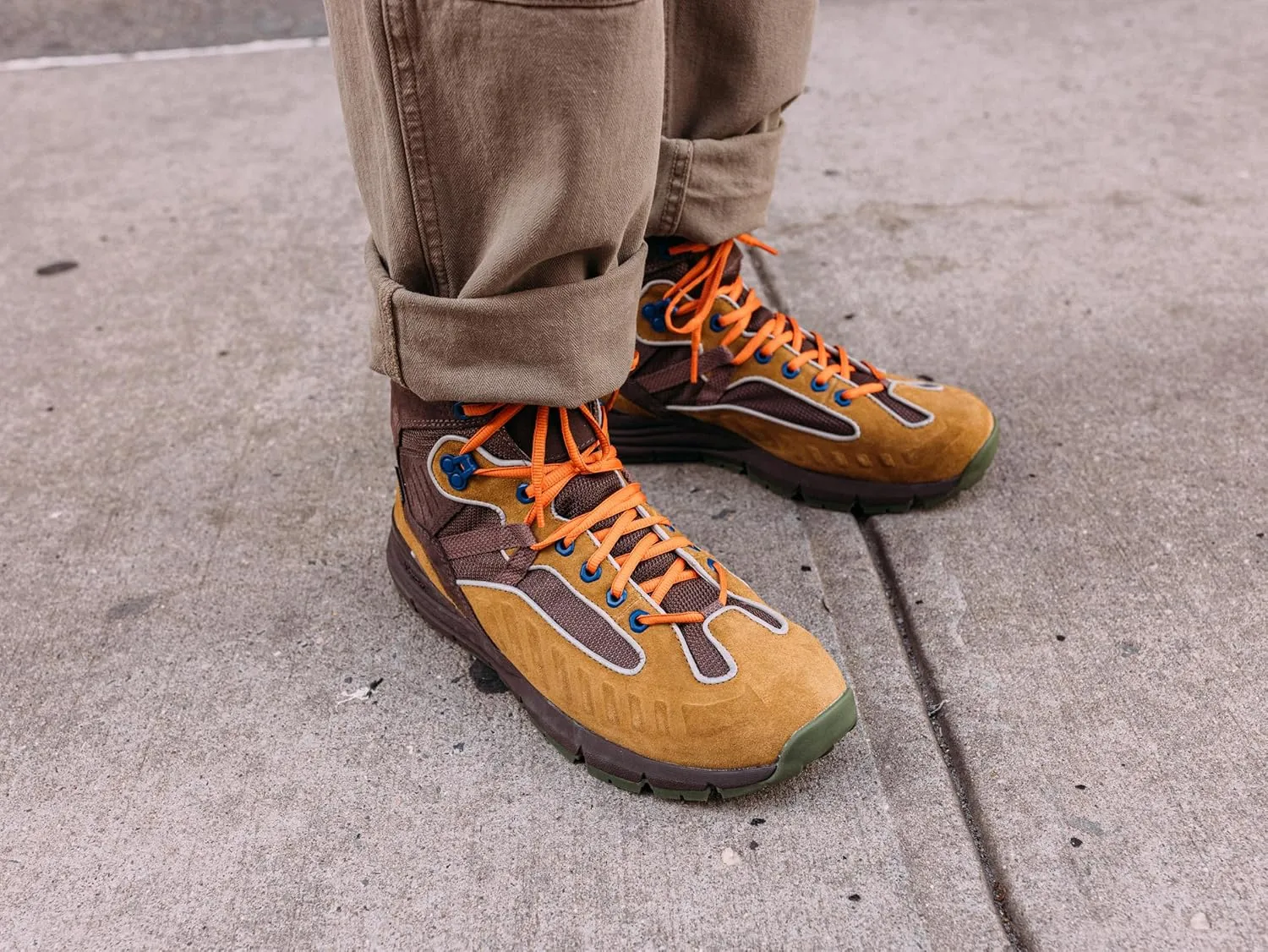 Danner Fullbore Mid GORE-TEX Men's Tactical Boot - Waterproof, Durable, Lightweight Outdoor Footwear for All-Terrain Use