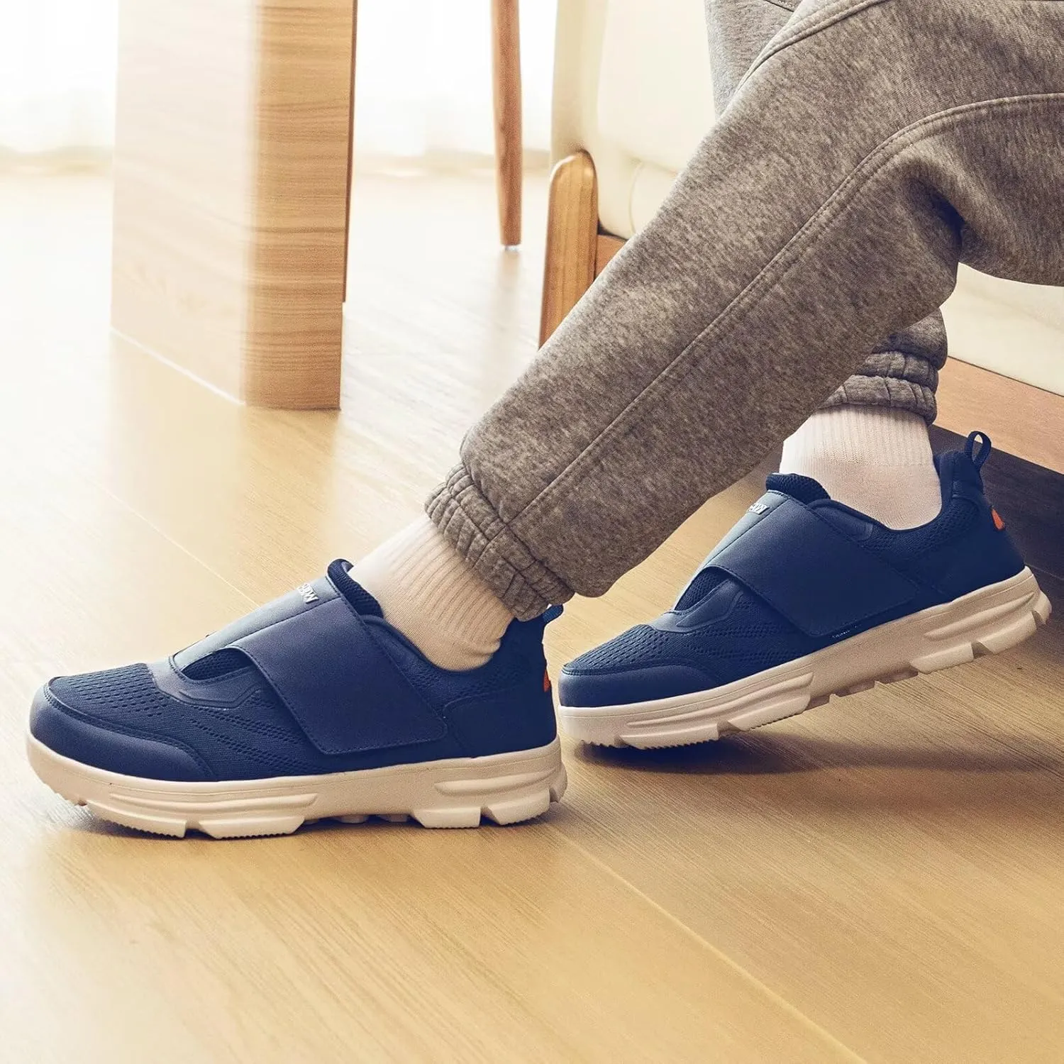 Diabetic Shoes for Men Extra Wide Walking Shoes Swollen Feet Shoes for Neuropathy Adjustable Closure with Arch Support