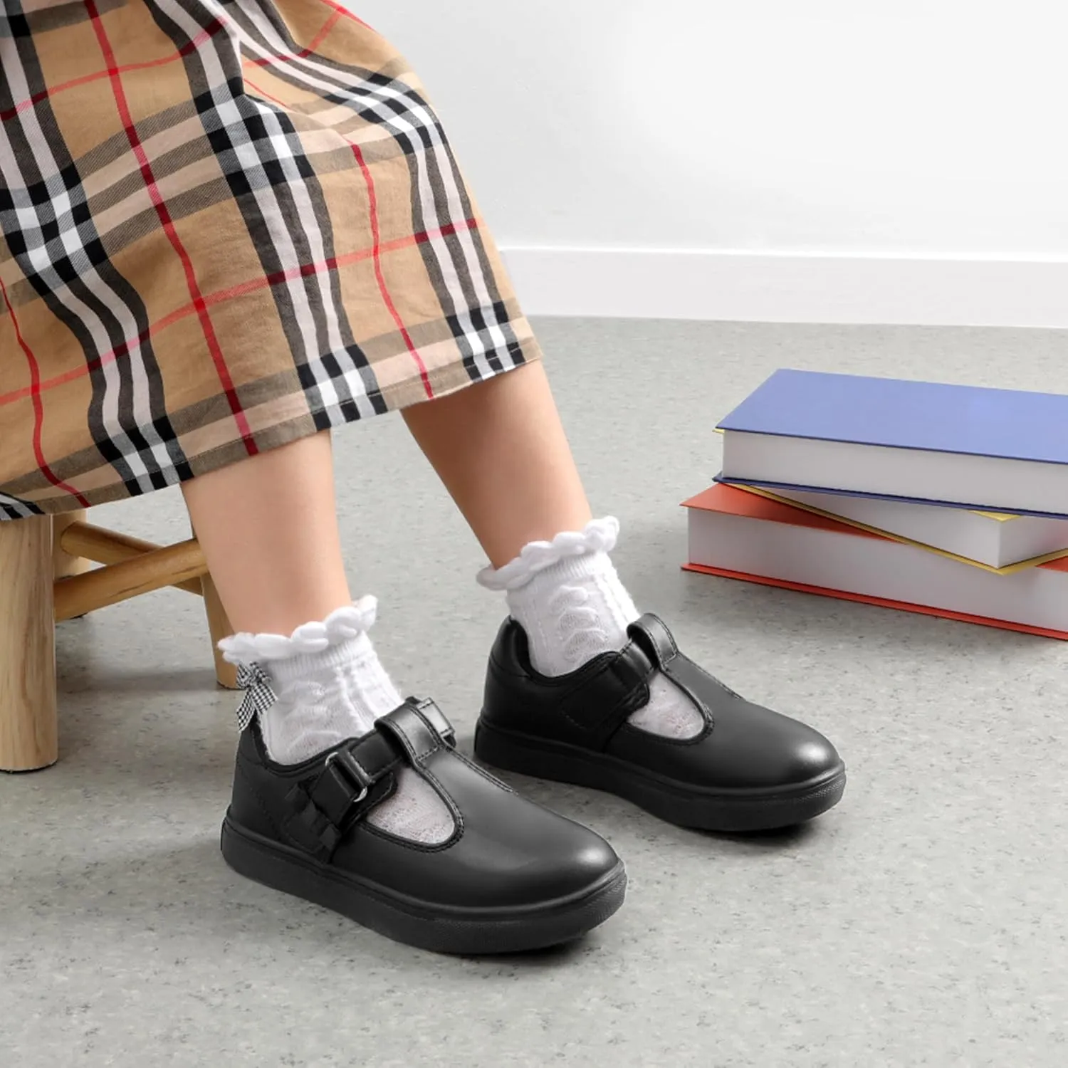 DREAM PAIRS Girls Mary Jane School Uniform Shoes T-Strap Flat Sneakers for Toddler/Little Kid