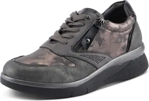 Flexus Women's WYCLEF Platform Sneakers with Metallic Camouflage Print, Zipper Closure, and Comfortable Fit