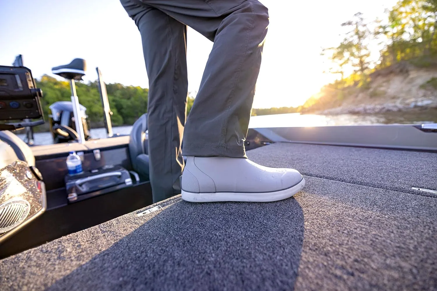 HUK Men's Rogue Wave Shoe | High-Performance Fishing & Deck Boot Rain