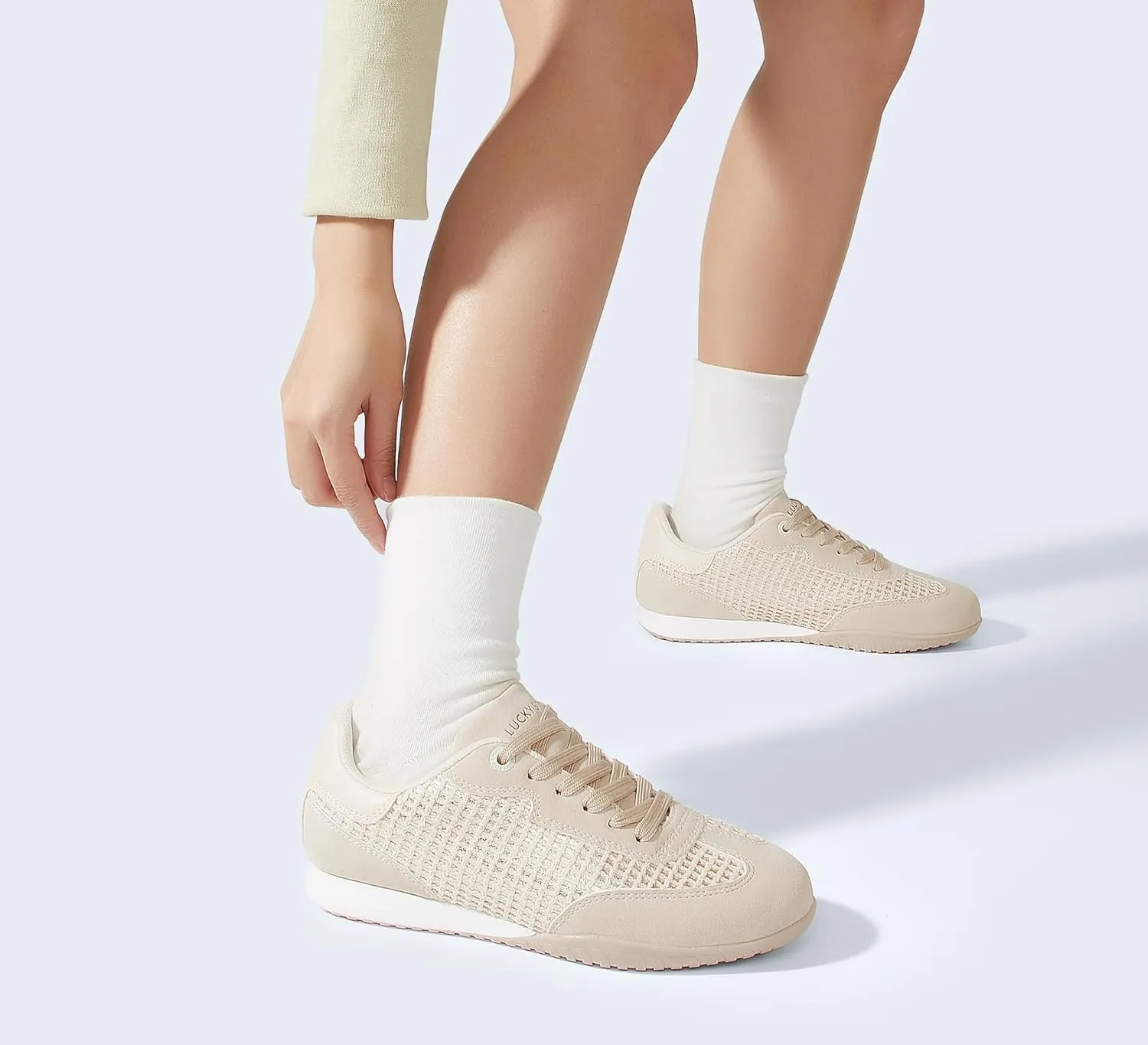 LUCKY STEP Women's Fashion Tennis Sneakers Casual Low Top Retro Lace-up Stylish Travel Lifestyle Trendy Walking Shoes