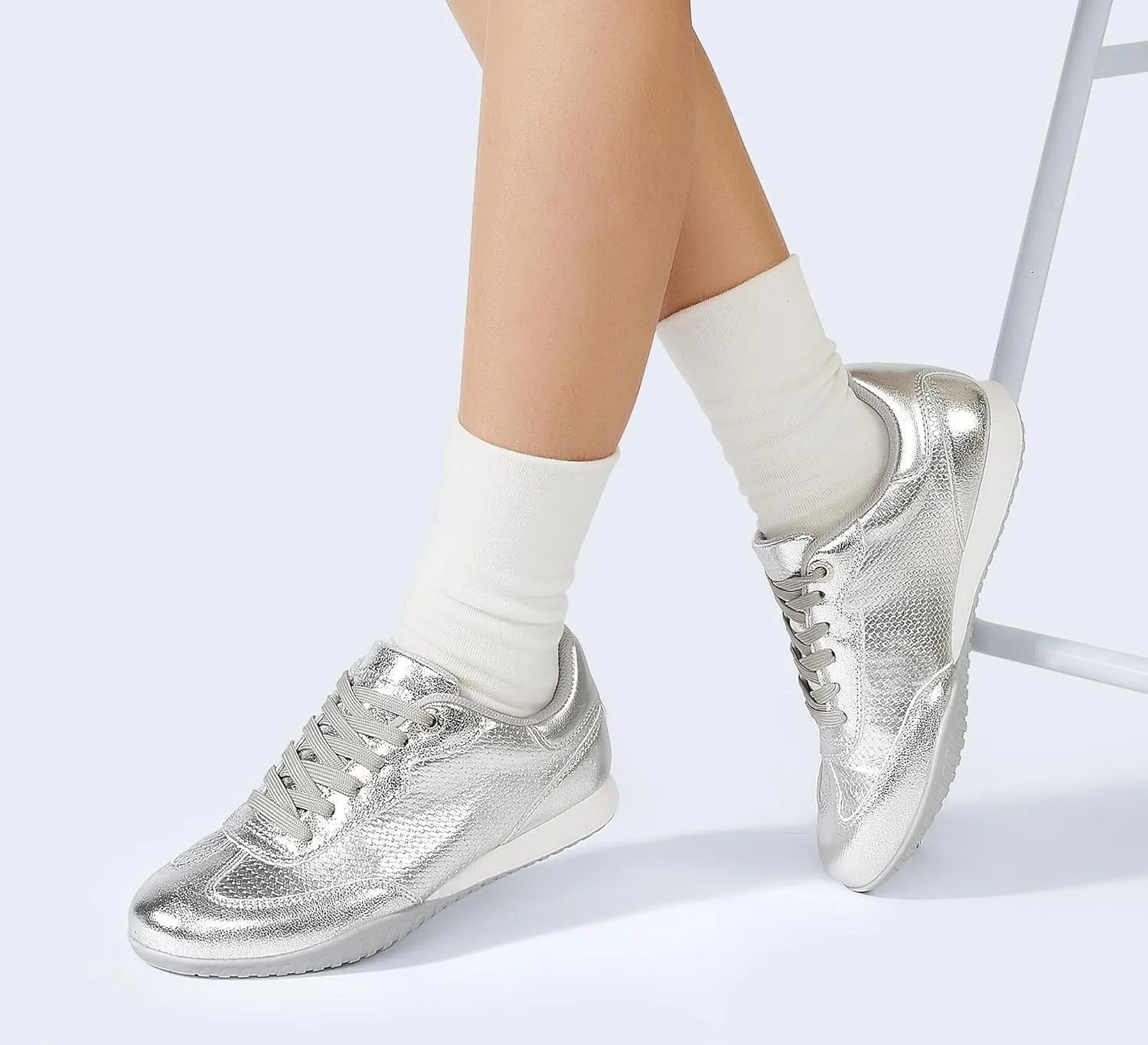 LUCKY STEP Women's Fashion Tennis Sneakers Casual Low Top Retro Lace-up Stylish Travel Lifestyle Trendy Walking Shoes