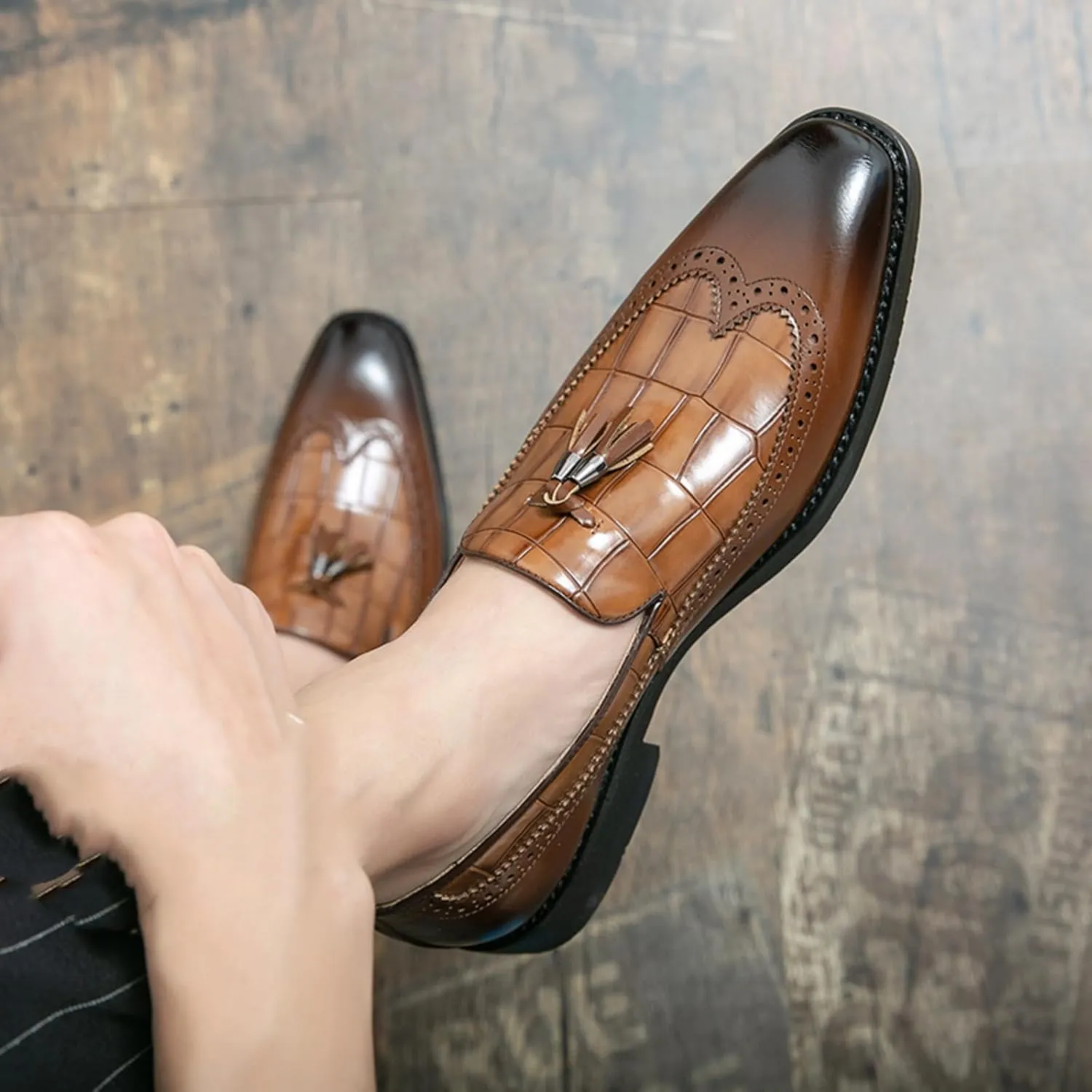 Men Loafer Dress Shoes Multicolor Brogues with Tassels Patchwork Two Tone Color Matching Punched Toe Men's Loafers & Slip-Ons Penny Brown Black