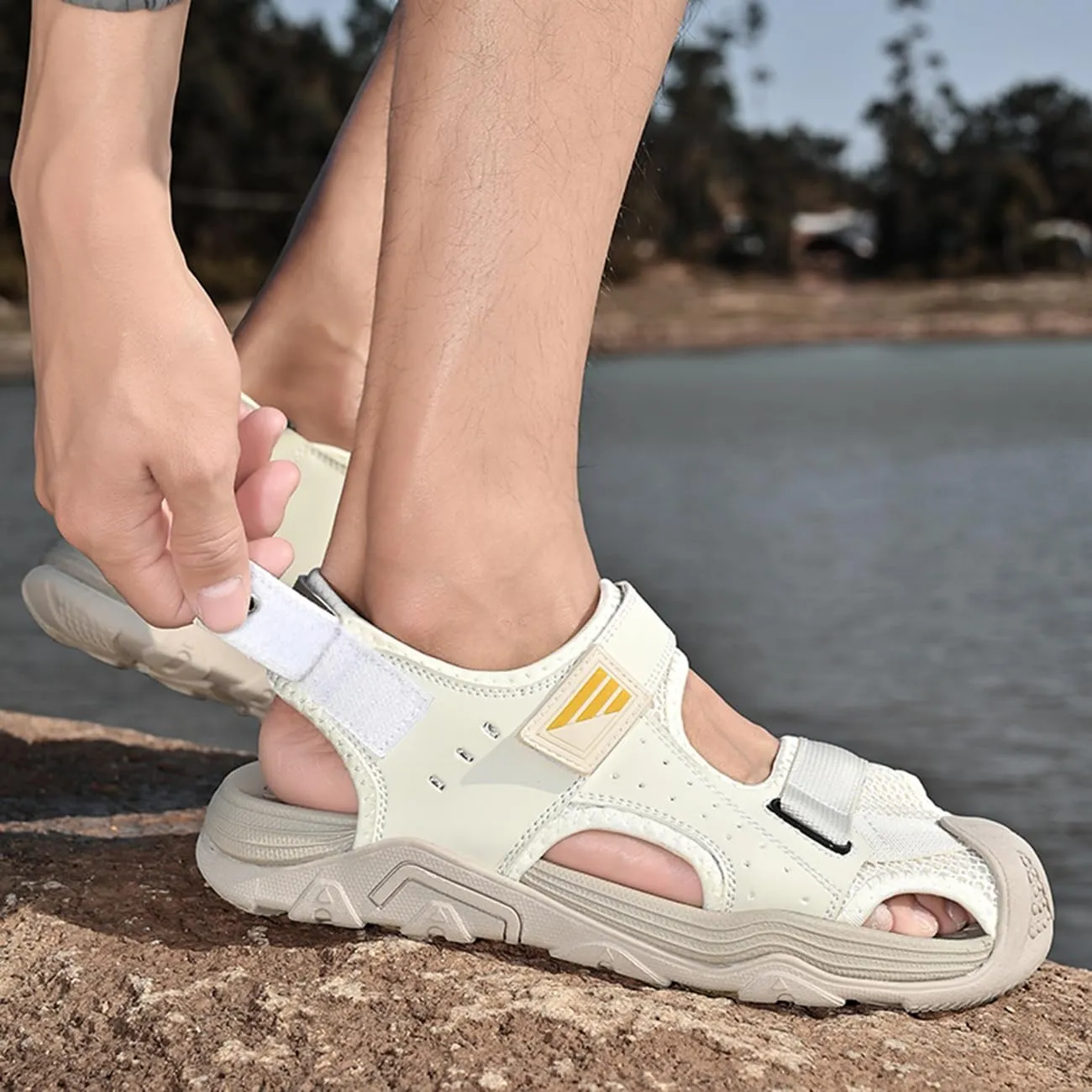 Mens Beach Sandals Outdoor Hiking Sandals Platform Water Shoes for Travel Walking Trekking Camping