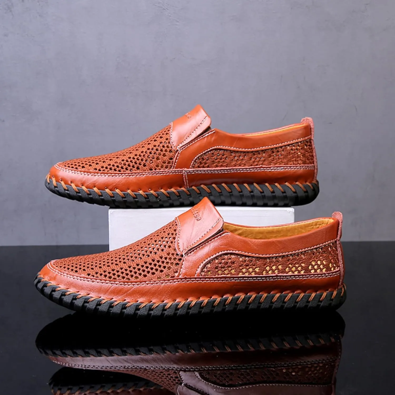 Mens Hollow Mesh Slip-On Loafers Handmade Soft Non-Slip Sole Casual Round Toe Breathable Outdoor Walking Driving Flats Sandals