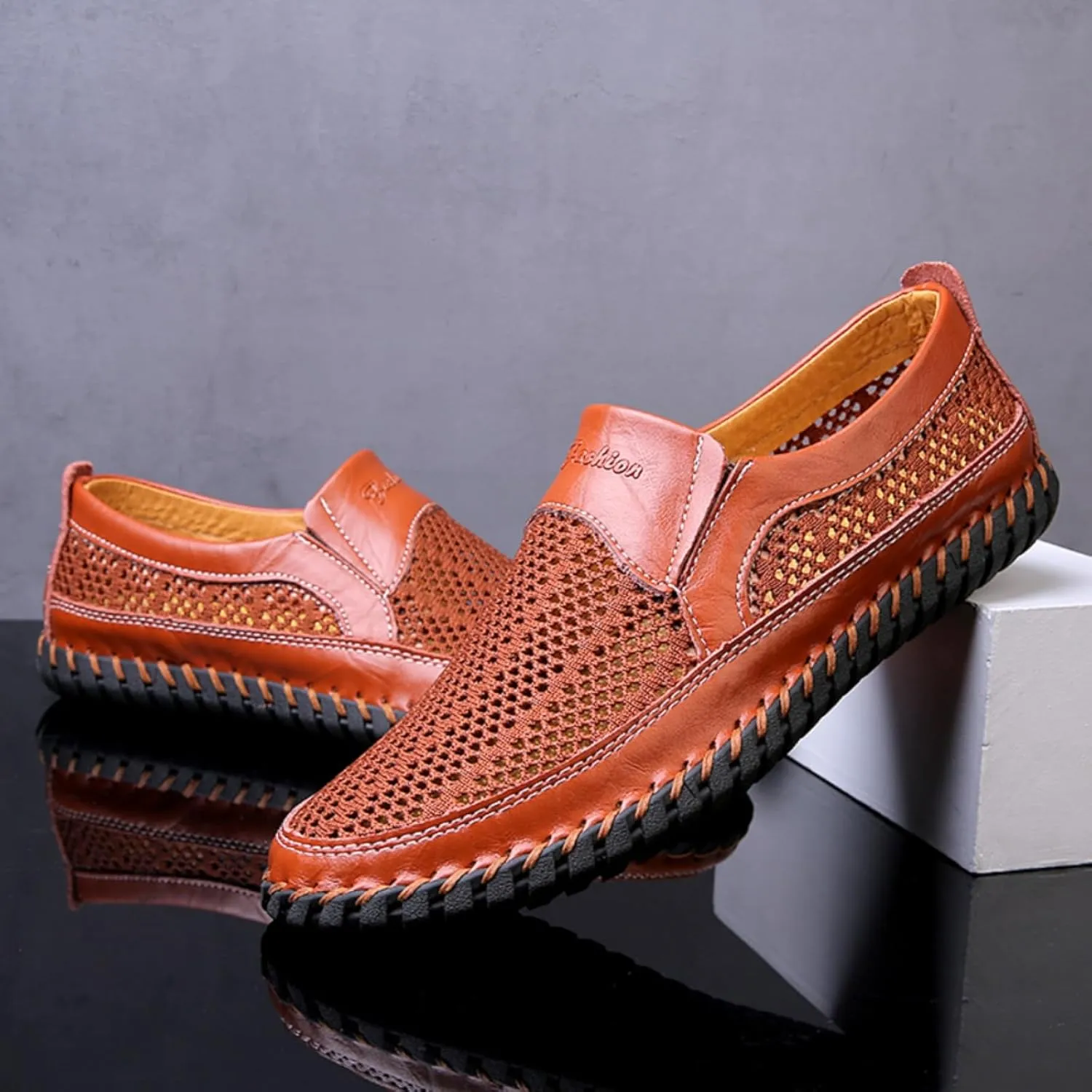 Mens Hollow Mesh Slip-On Loafers Handmade Soft Non-Slip Sole Casual Round Toe Breathable Outdoor Walking Driving Flats Sandals