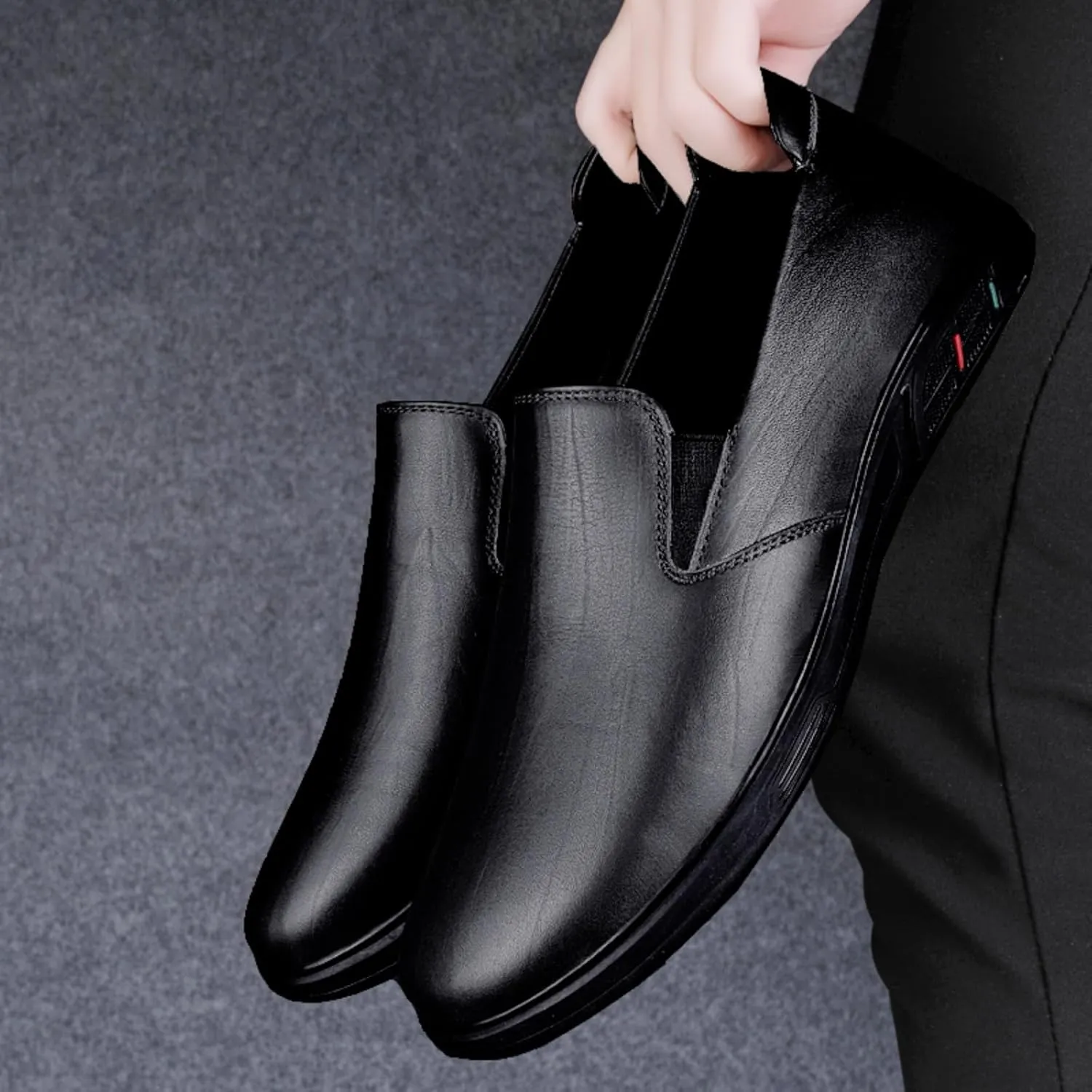 Men's Low - Top Slip - On Genuine Cowhide Slippers, Simple and Stylish for Daily Comfort Men Loafers Slip On Dress Shoes for Men Black Brown