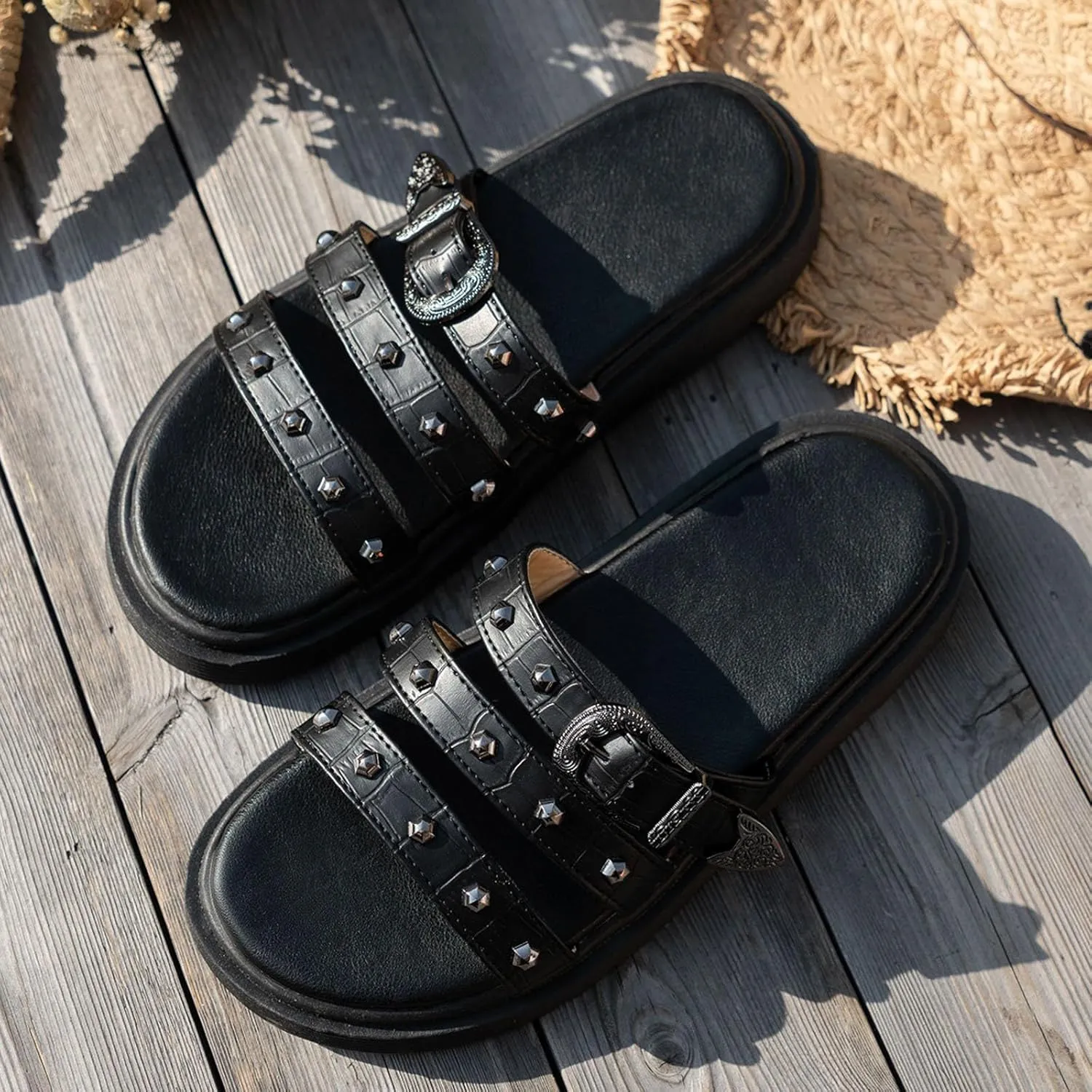 New Round Toe Thick Sole Beach Slippers For Women In Large Size Medium Heeled Roman Sandals Womens Outdoor Sandals