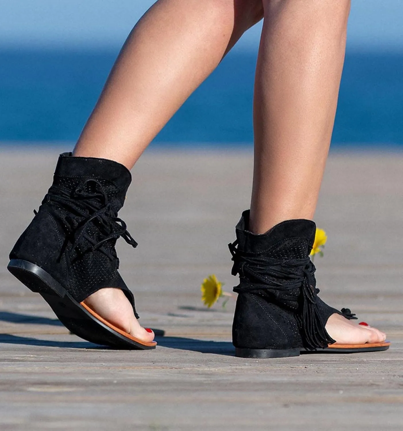 Sandals for Women Dressy Summer Flat Vintage Clip Toe Flip Flops Boho Fringe Tassel Sandals 2023 Bohemian Retro Casual Roman Beach Shoes Boots