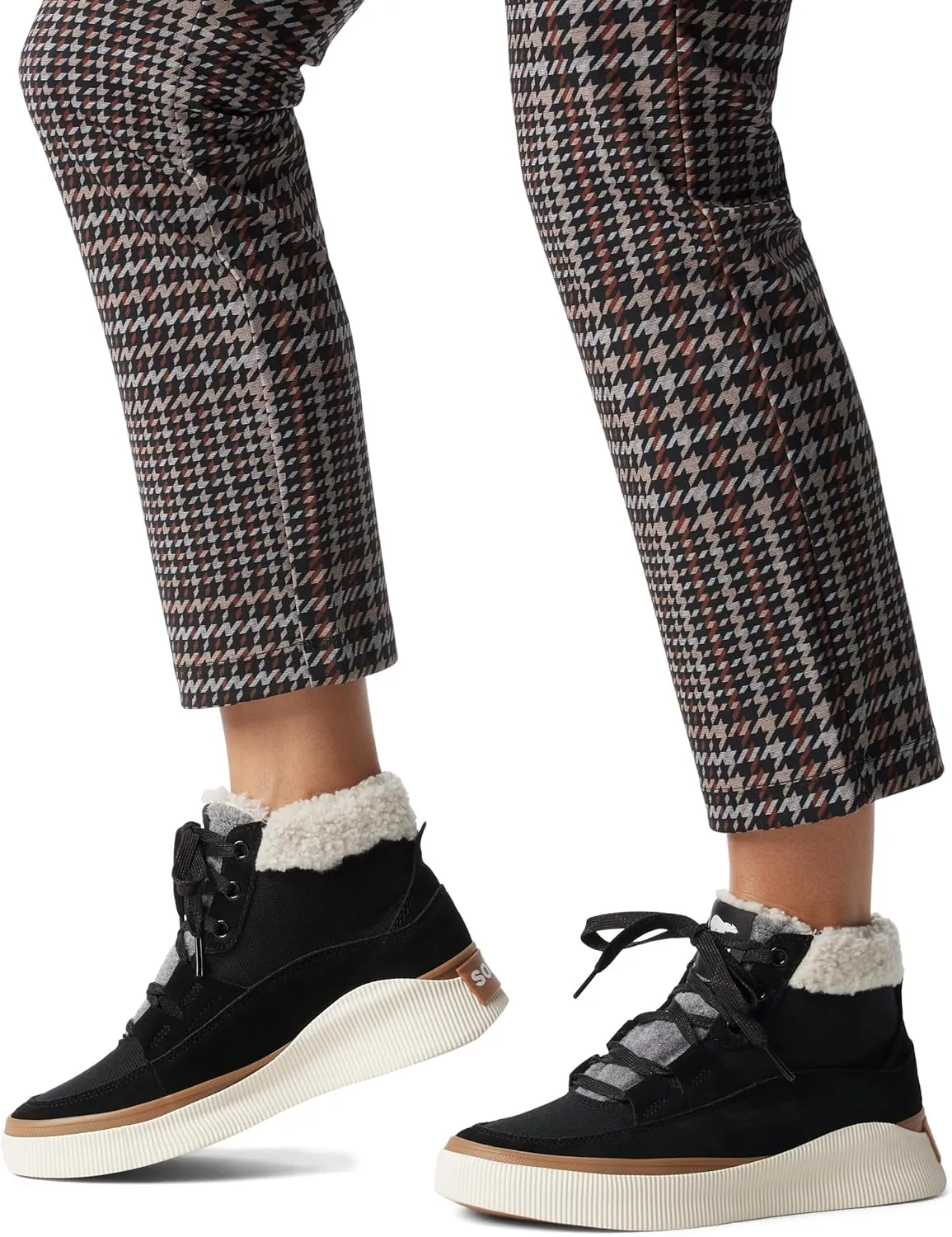SOREL Women's Out N About lV Mid Waterproof Sneaker