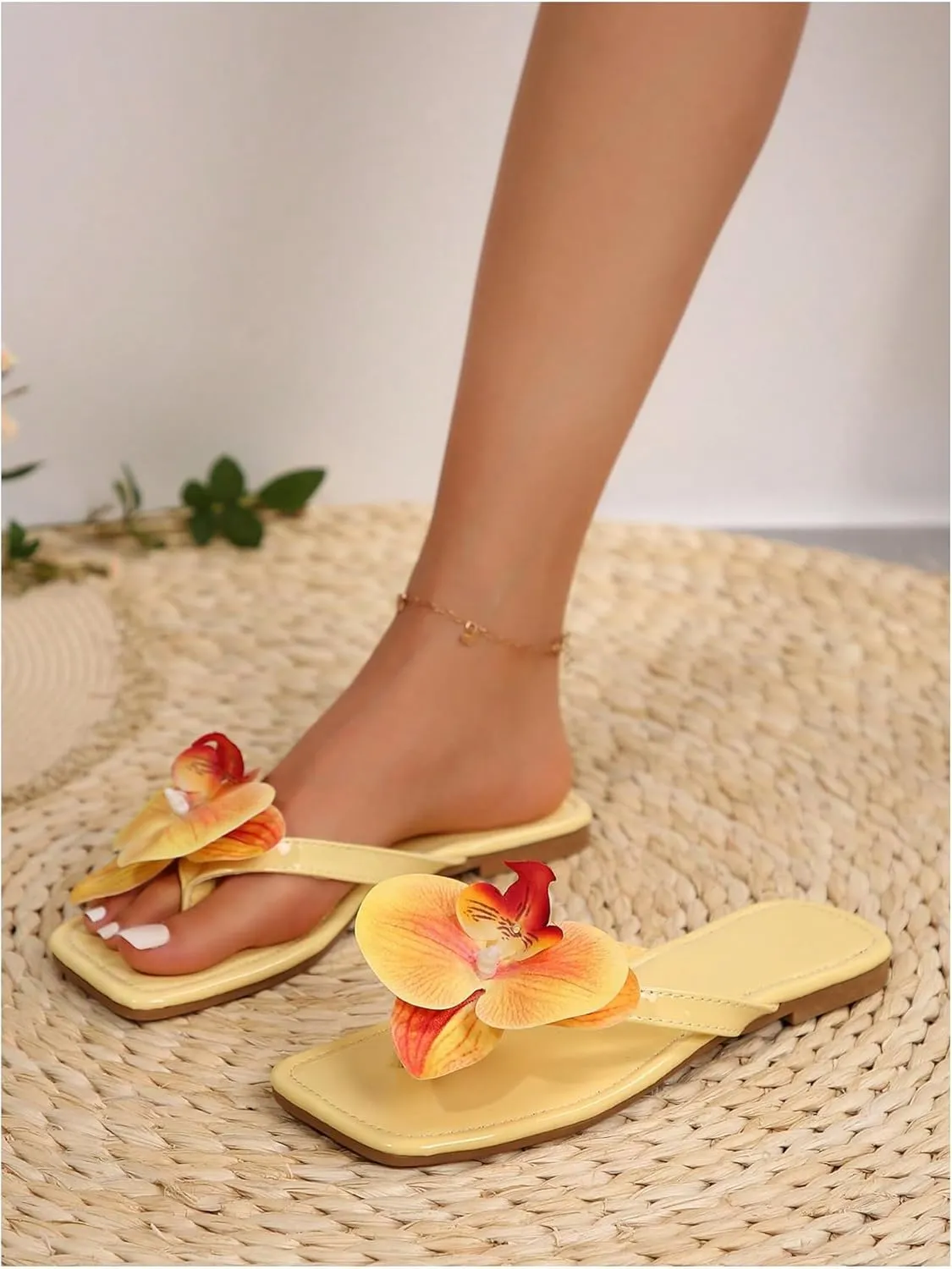 Verdusa Women's Flower Thong Sandals Flip Flops Summer Beach Slides