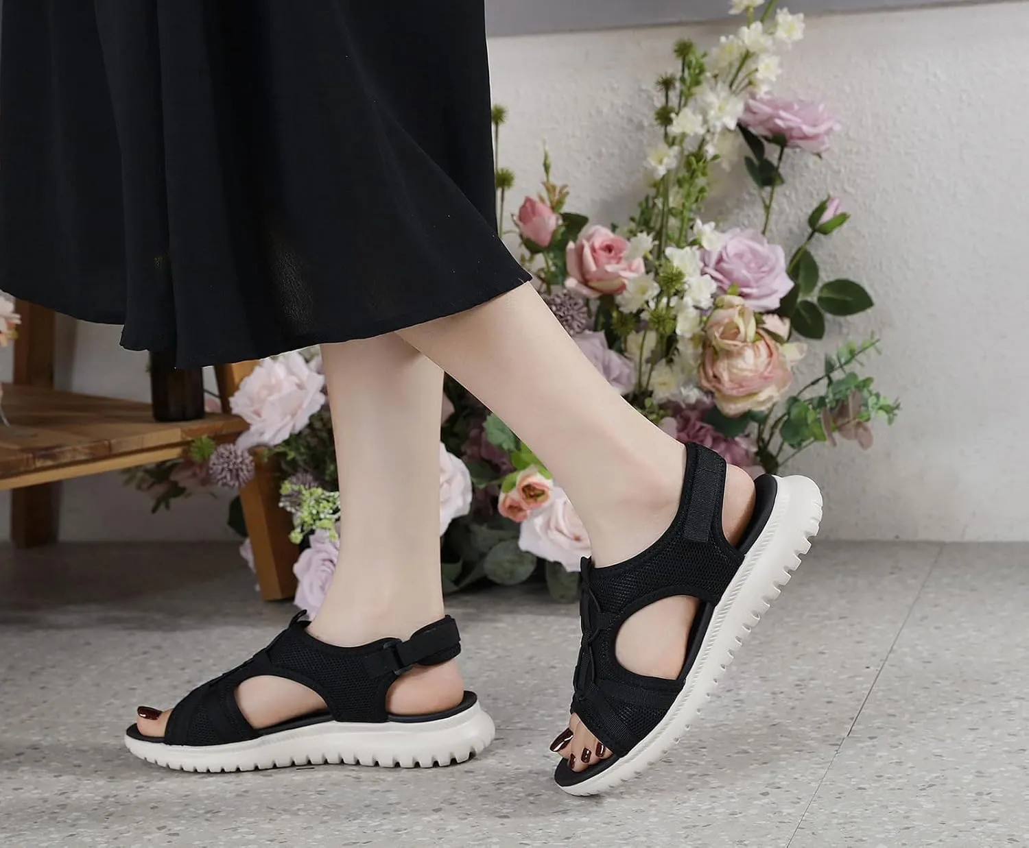 Womens Comfort Sport Walking Sandals LightWeight Outdoor Hiking Sandals Summer Fashion Beach Shoes Slippers