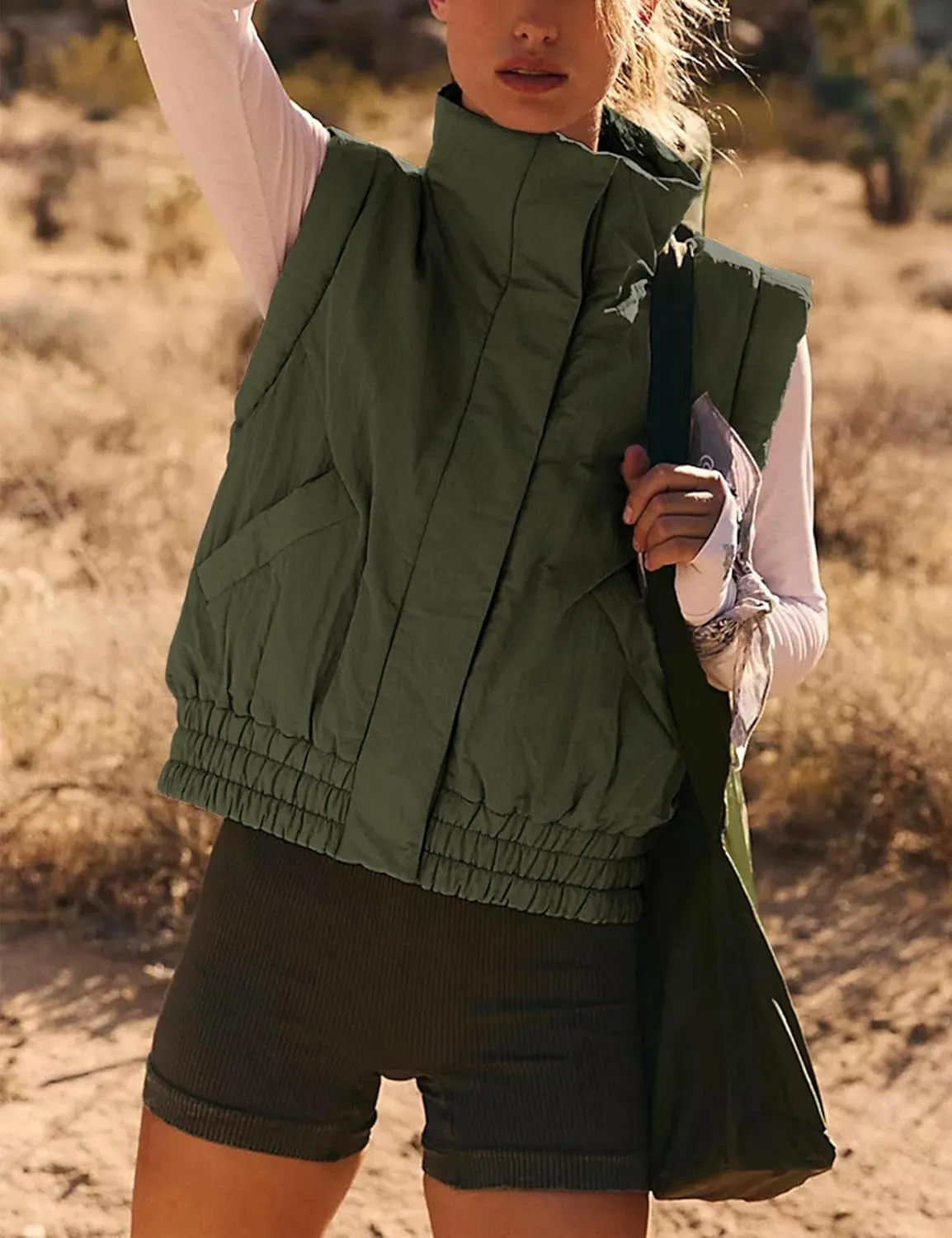 Women's Cropped Puffer Vest Lightweight Button Down Stand Collar Sleeveless Padded Gilet with Pockets