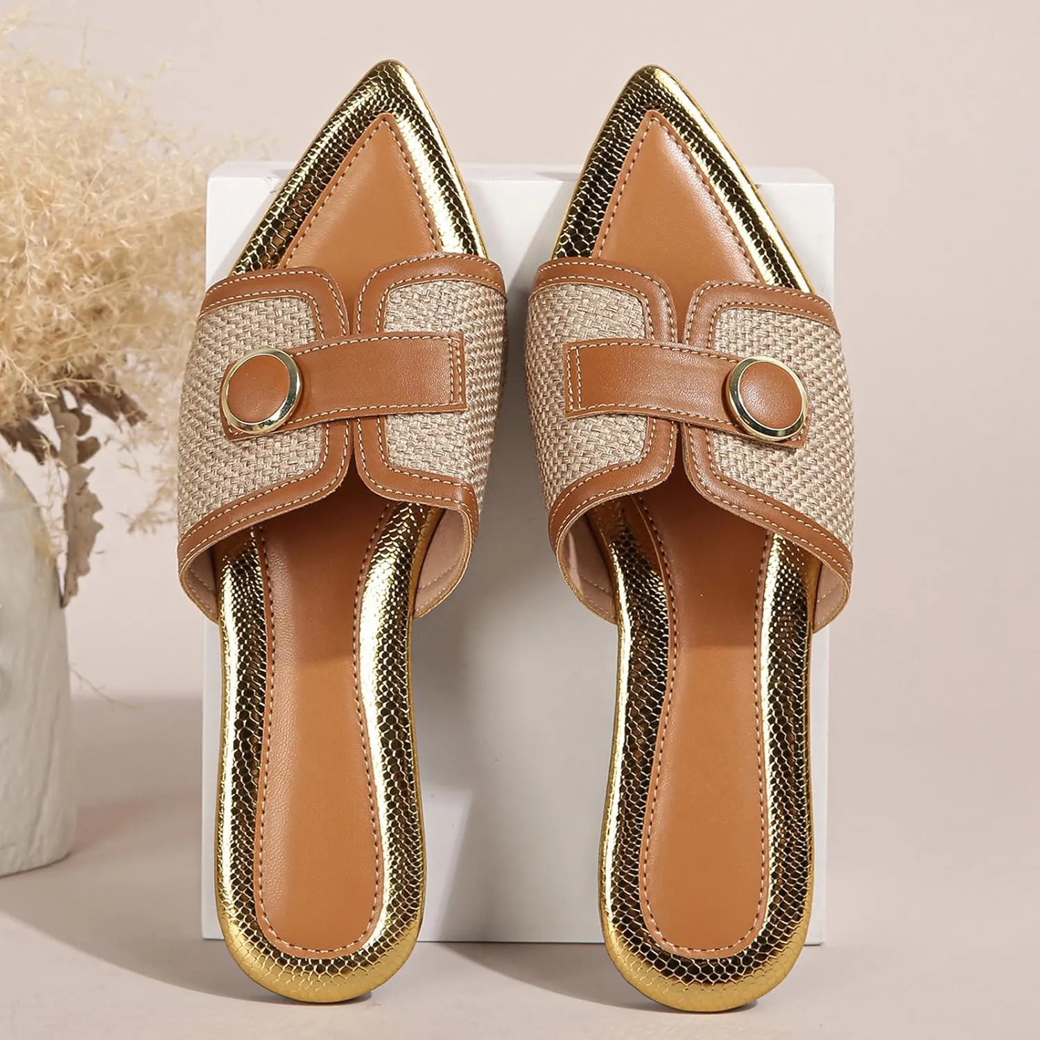 Women's Linen Fashion Pointed Toe Flat Slides Sandals Comfortable Lightweight Non-Slip Open Toe Slip On Summer Beach Slippers