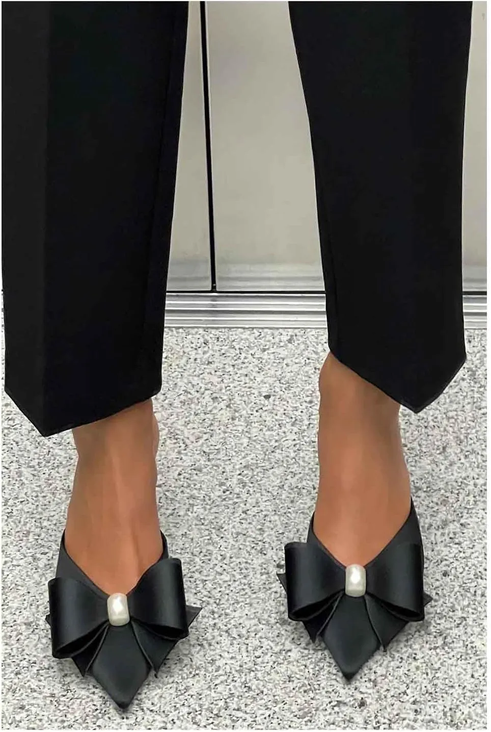 Women's Pearl Decorated Bowknot Pumps Mules Pointed Toe Closed Kitten Heel Satin Slides Wedding Party Work Formal Shoes for Women