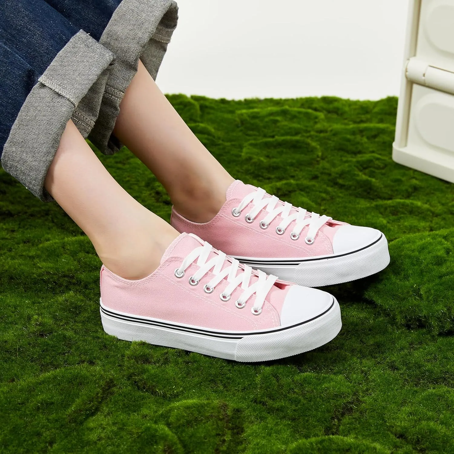 ZGR Womens Low Top Canvas Shoes,Lace up Canvas Sneakers,Casual White Tennis Walking Shoes